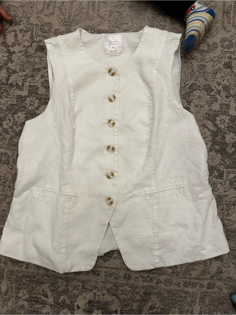 LC Lauren Conrad White Sleeveless Button-Front Linen Vest